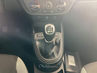 Hyundai i10 III 2020 1.0 Tech Connect Pack econext Gpl Rosso usata Torino