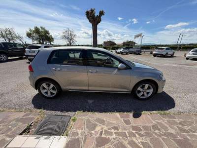Volkswagen Golf 1.4 TGI 5p. Highline BlueMotion Grigio usata Rimini