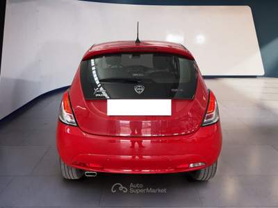 Lancia Ypsilon III 2021 1.0 firefly hybrid Gold s&s 70cv Rosso usata Torino