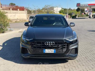 Audi Q8 quattro tiptronic S-LINE INTERNO ED ESTERNO NO SUPERBOLLO Grigio usata Gravina in Puglia
