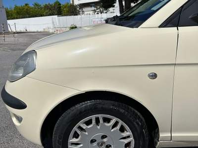 Lancia Ypsilon OTTIME CONDIZIONI Bianco usata Monopoli