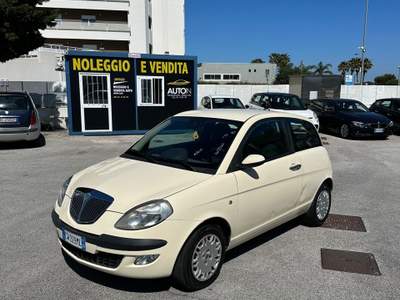 Lancia Ypsilon OTTIME CONDIZIONI Bianco usata Monopoli