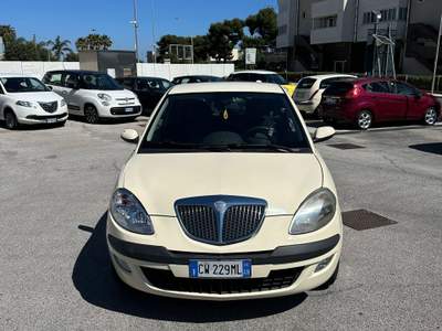 Lancia Ypsilon OTTIME CONDIZIONI Bianco usata Monopoli
