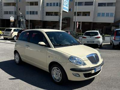 Lancia Ypsilon OTTIME CONDIZIONI Bianco usata Monopoli