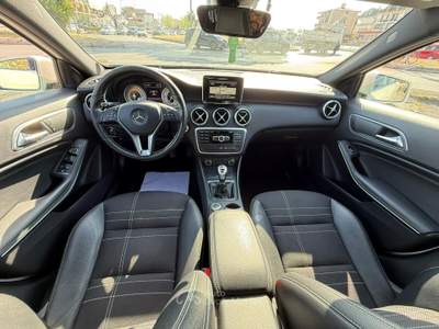 Mercedes-Benz Classe A SPORT 180CDI110CV 130MILAKM Bianco usata giugliano in campania