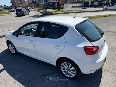 Seat Ibiza 5PORTE 1.2TDI 75CV Bianco usata giugliano in campania