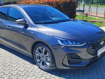 Ford Focus Hybrid 125 CV 5p. ST-Line Grigio usata Pieve a Nievole