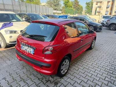 Peugeot 206 Plus 1.1 60CV 3p. X Line Rosso usata Sesto San Giovanni