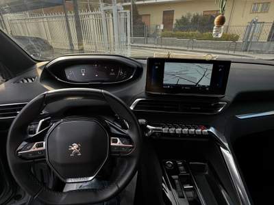 Peugeot 3008 S&S EAT8 Allure Pack Argento usata SOMMA VESUVIANA