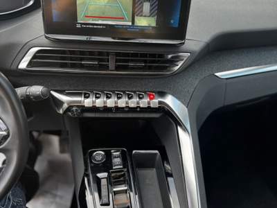 Peugeot 3008 S&S EAT8 Allure Pack Argento usata SOMMA VESUVIANA