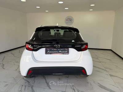 Mazda 2 1.5 vvt full hybrid electric Pure e-cvt-2022 Bianco usata Roma