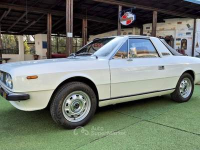 Lancia BetaCoupéSpiderHPE Beta 1600 Spider Zagato – 1977 Bianco usata Pianezza