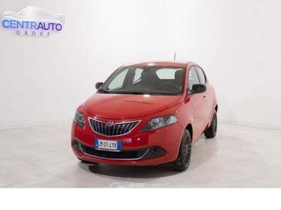 Lancia Ypsilon Ypsilon 1.0 firefly 70cv hybrid Silver Rosso usata Galatina