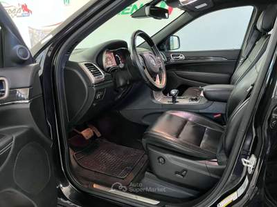 Jeep Grand Cherokee IV 3.0 Con MOTORE NUOVO NEL 2021 Nero usata Foligno