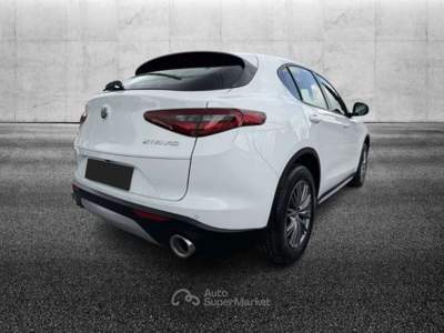 Alfa Romeo Stelvio 2.0 Turbo 200 CV AT8 Q4 Super Bianco usata Pieve di Cento