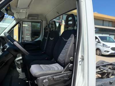 Iveco Daily 35C14 PASSO 3750 A TELAIO Bianco usata Pesaro