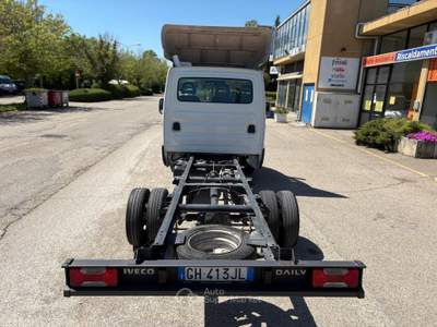 Iveco Daily 35C14 PASSO 3750 A TELAIO Bianco usata Pesaro
