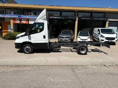 Iveco Daily 35C14 PASSO 3750 A TELAIO Bianco usata Pesaro