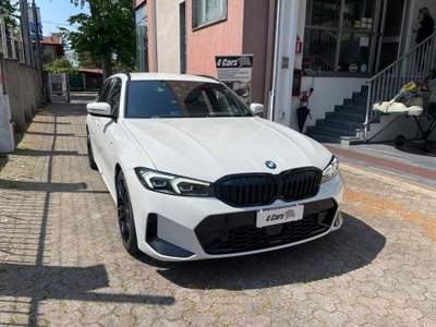 BMW Serie 3 318d d 48V Touring Msport Bianco usata Caronno Pertusella