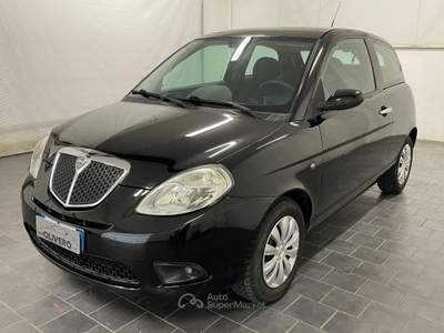 Lancia Ypsilon 1.2 Oro 60cv-CLIMA-UNIPRO Nero usata Fossano