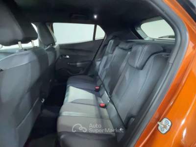Peugeot 2008 2008 1.2 puretech Allure Pack NESSUN VINCOLO FINANZIARIO Arancione usata Marino