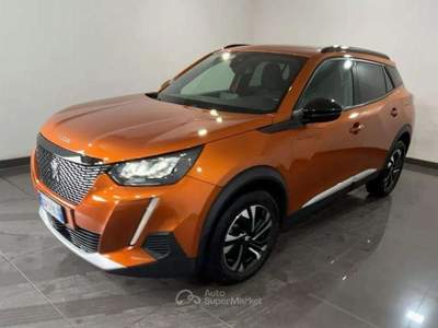 Peugeot 2008 2008 1.2 puretech Allure Pack NESSUN VINCOLO FINANZIARIO Arancione usata Marino
