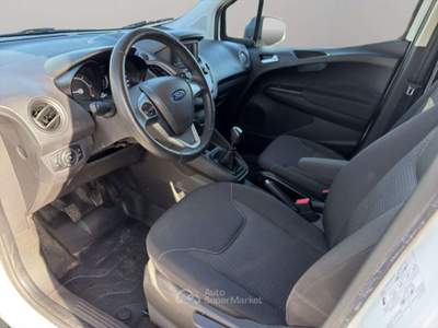 Ford Transit Courier 1.5TDI TREND Bianco usata San Miniato