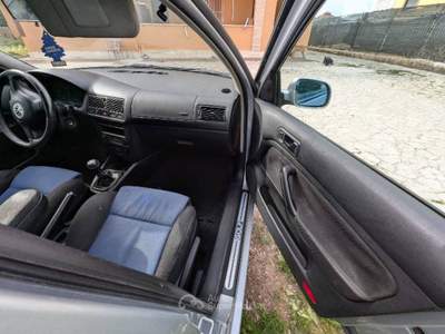 Volkswagen Golf vendo golf 4 info al 389.3138662  Grigio usata Anzio