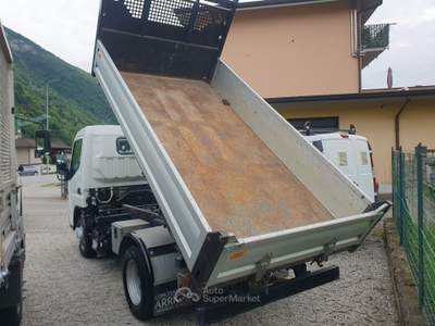 Mitsubishi Fuso Canter Canter 3.0 TDI 130cv Ribaltabile trilaterale Bianco usata Dubino