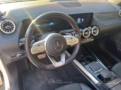 Mercedes-Benz GLA Automatic 4Matic Premium usata Arzano