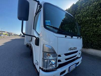 Isuzu M21 2.0 diesel usata GUSSAGO