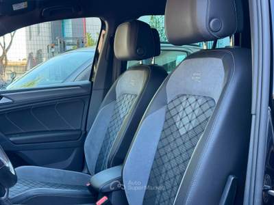 Volkswagen Tiguan SCR DSG R-Line usata Pomezia