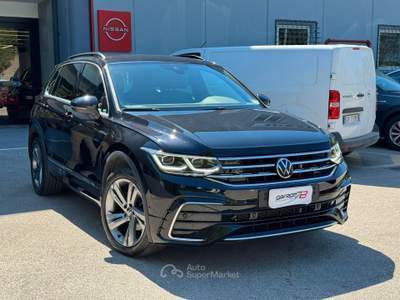 Volkswagen Tiguan SCR DSG R-Line usata Pomezia