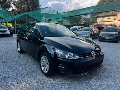 Volkswagen Golf Variant 1.6 TDI 110 CV DSG Comfort usata Bulgarograsso