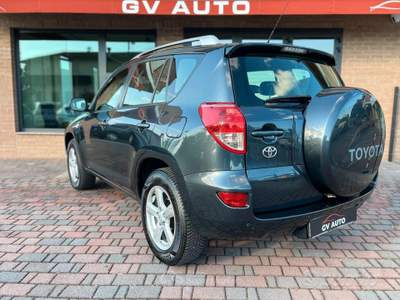 Toyota RAV4 2.2 D-4D usata Pozzonovo