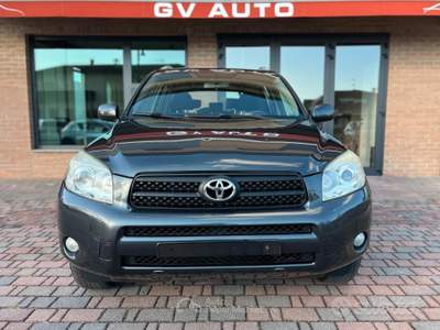 Toyota RAV4 2.2 D-4D usata Pozzonovo