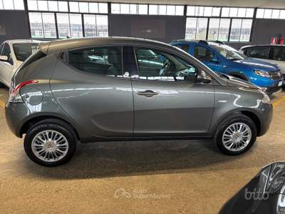 Lancia Ypsilon 85 CV Metano Ecochic Pl usata Sommacampagna