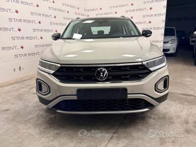 Volkswagen T-Roc ACT Life usata Roma