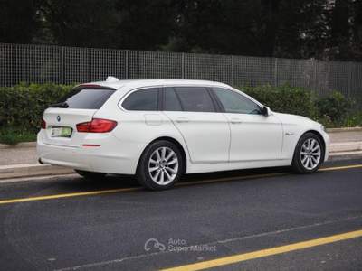 BMW Serie 5 520d d Touring Futura Autom Bianco usata Bari