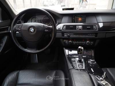 BMW Serie 5 520d d Touring Futura Autom Bianco usata Bari