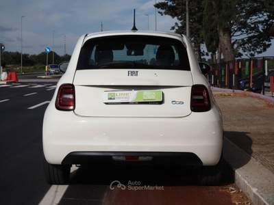 Fiat 500 42 kWh Icon Bianco usata Bari