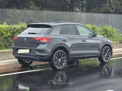 Volkswagen T-Roc 2.0 TDI SCR Advanced Black pack Grigio usata Bari