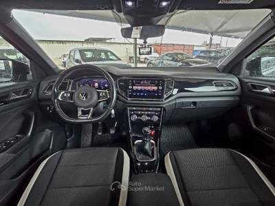 Volkswagen T-Roc 2.0 TDI SCR Advanced Black pack Grigio usata Bari