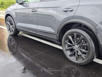 Volkswagen T-Roc 2.0 TDI SCR Advanced Black pack Grigio usata Bari