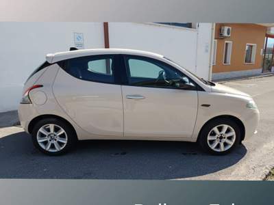 Lancia Ypsilon 1.2 69 CV 5 porte Gold Beige usata Feltre