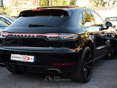 Porsche Macan 2.0 *SPORT DESIGN*CHRONO*TETTO*21"*PASM*LED*CAM* Nero usata Roma