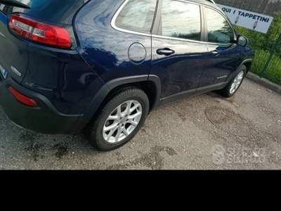 Jeep Cherokee Tenuta sempre in garage.no fumatore usata Casoria