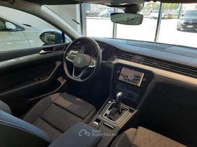 Volkswagen Passat variant 2.0 tdi scr evo 150cv business dsg Blu/Azzurro usata Orzinuovi