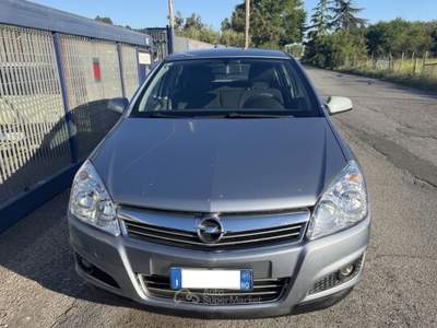 Opel Astra H 1.4 16V 5PT *IMPIANTO GPL* Grigio usata Mentana