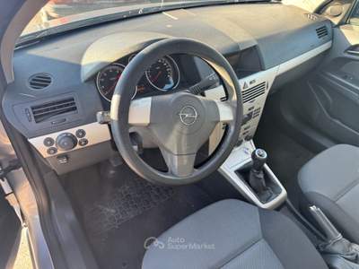 Opel Astra H 1.4 16V 5PT *IMPIANTO GPL* Grigio usata Mentana